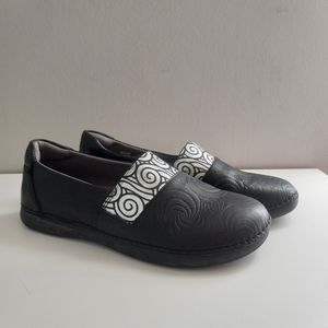 Alegria Glee Black Swirl Stamp Slip on Clog/Shoes Size 39 US 9 A16